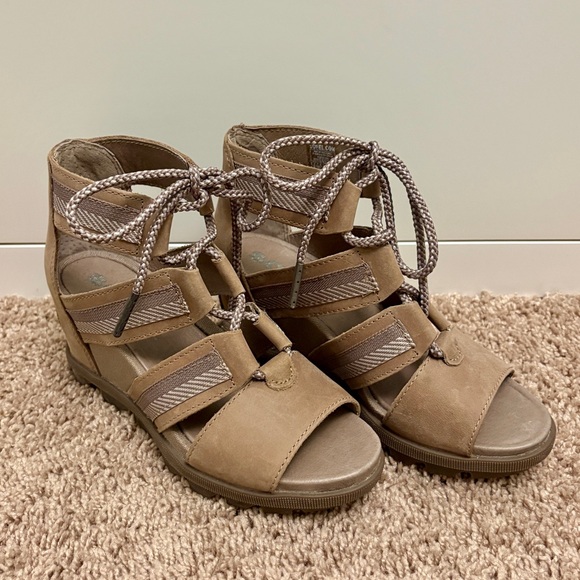 SOREL Wedge Sandals - Picture 5 of 9